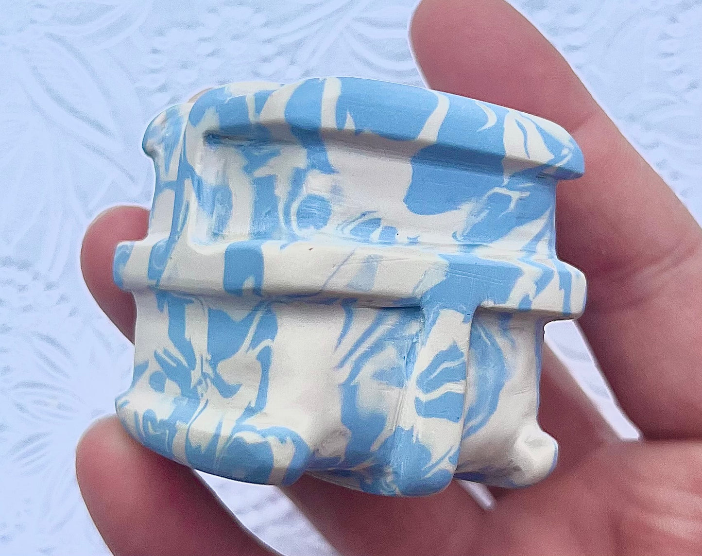 Finger Labyrinth Meditation Cube – Palm-Sized Prayer Block for Anxiety Relief | Chartres Labyrinth Inspired | Polymer Clay Spiritual Gift