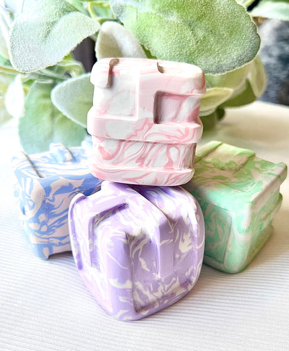 Finger Labyrinth Meditation Cube – Palm-Sized Prayer Block for Anxiety Relief | Chartres Labyrinth Inspired | Polymer Clay Spiritual Gift